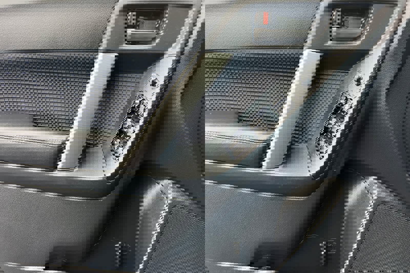 Used 2018 Subaru Forester 2.5i image 12