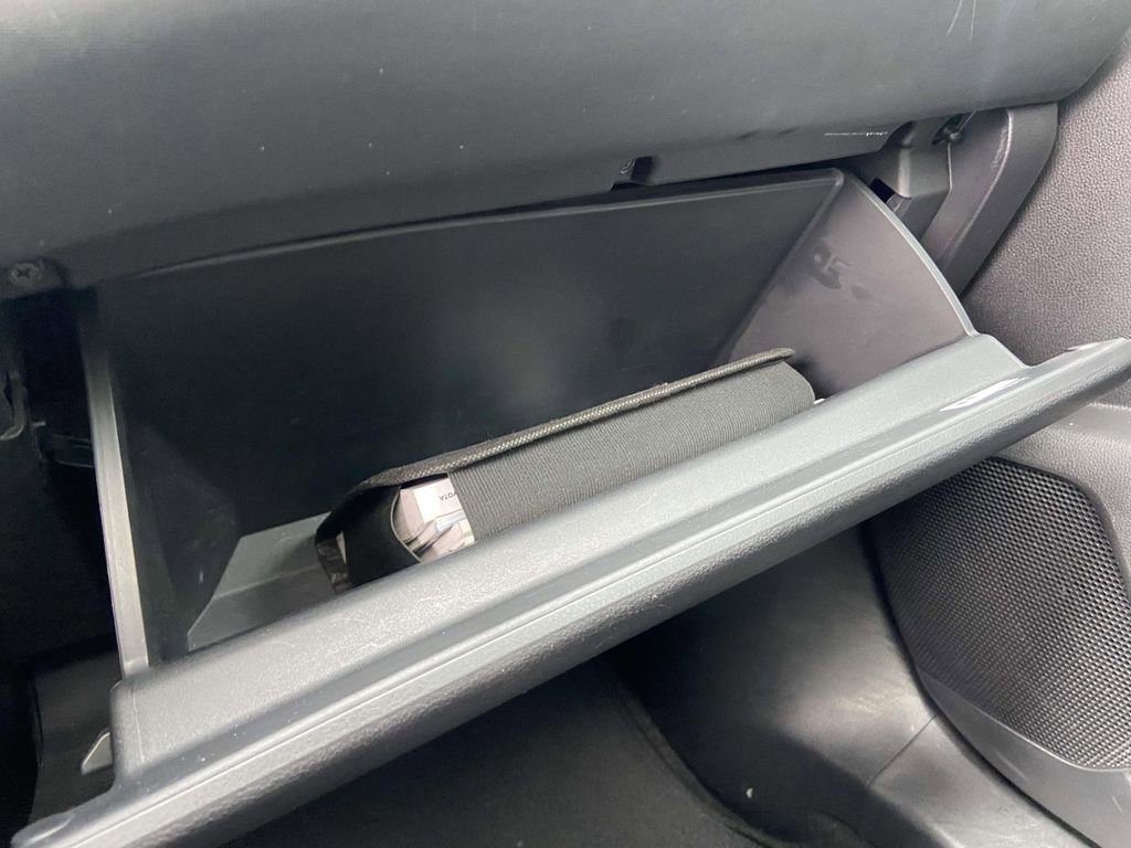 Used 2024 Toyota Highlander XLE image 33