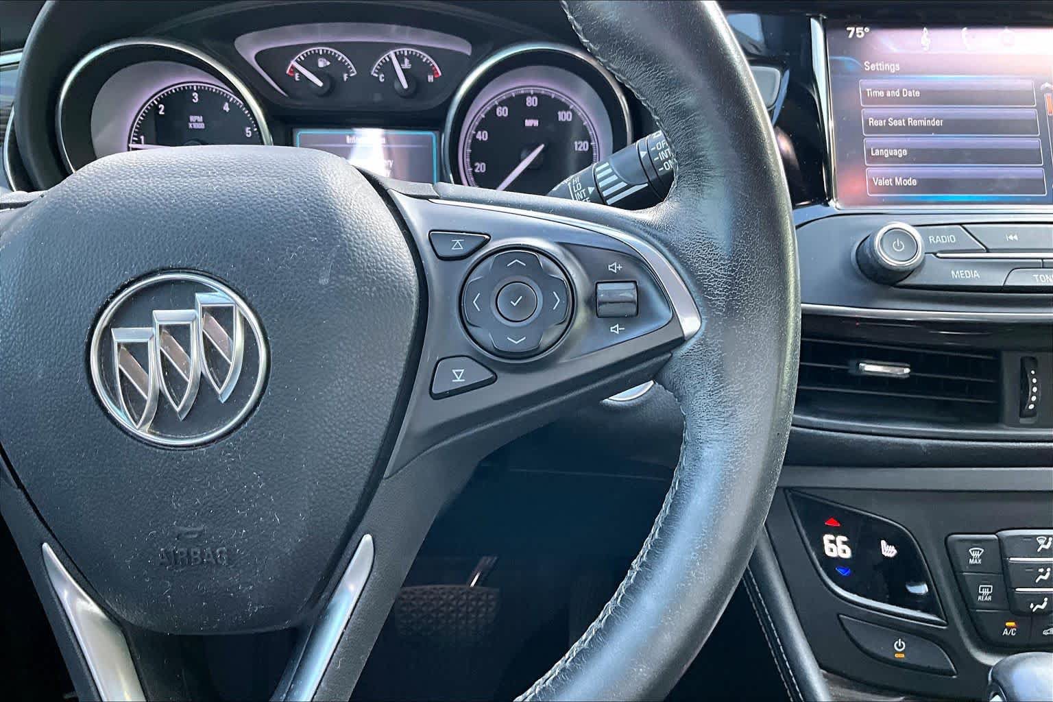 Used 2019 Buick Envision Essence FWD image 19
