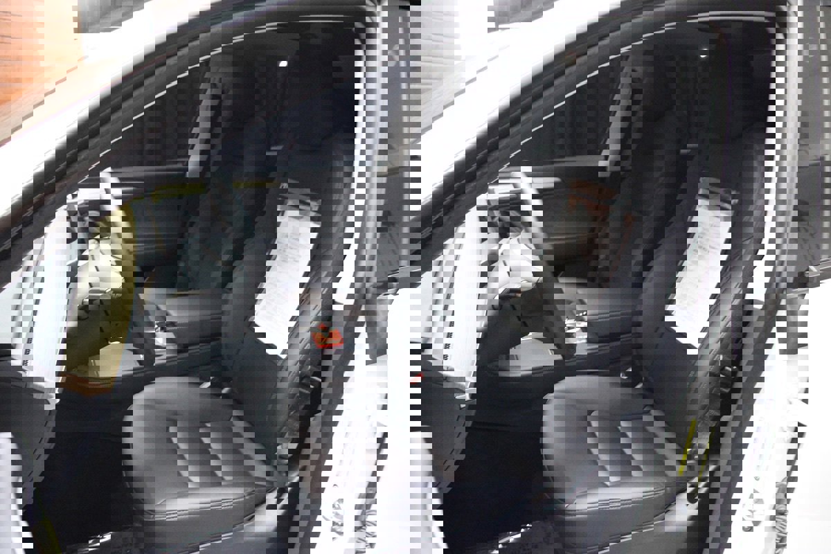 Used 2023 Tesla Model Y Long Range image 34