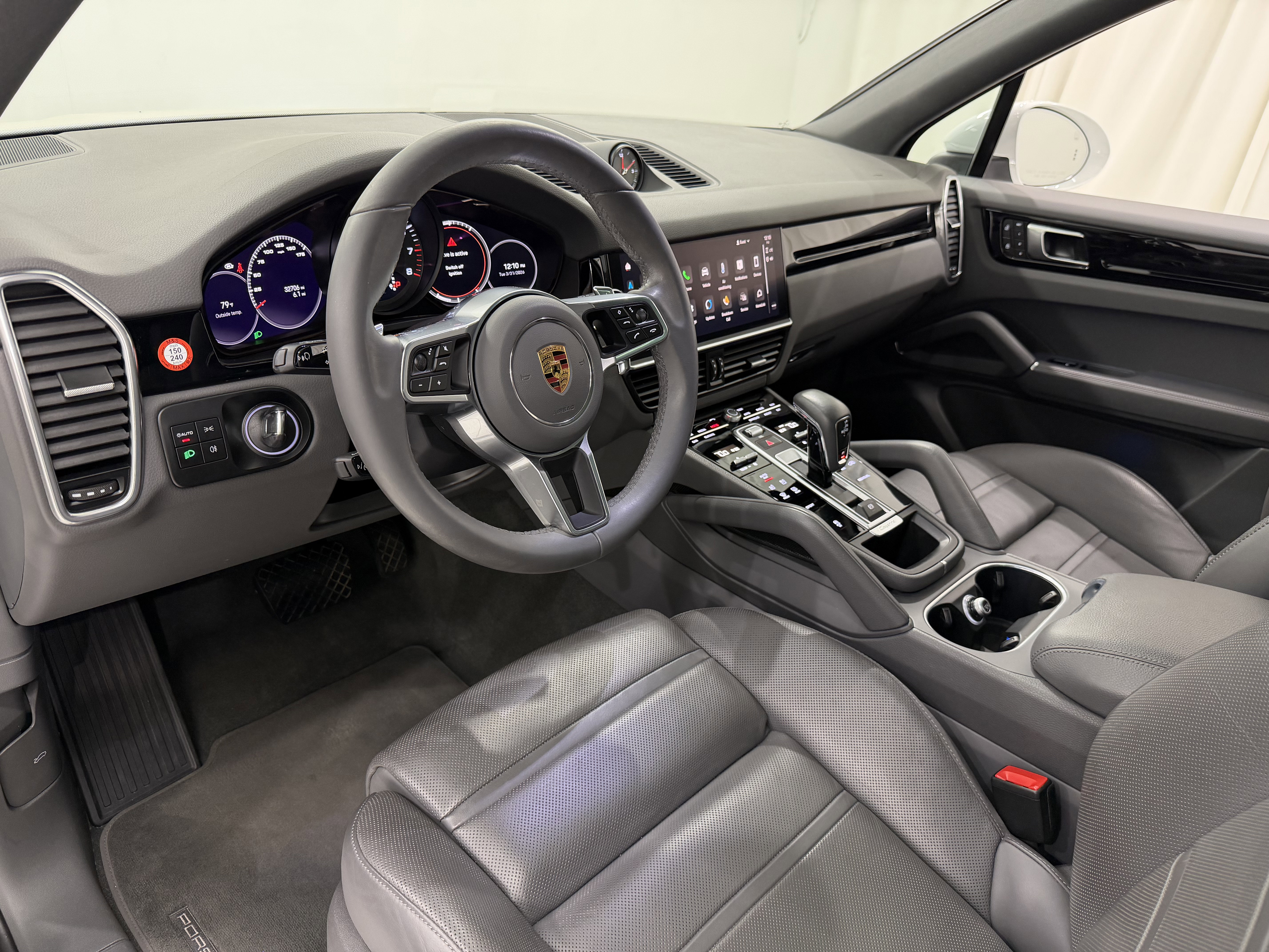 Certified 2023 Porsche Cayenne image 4
