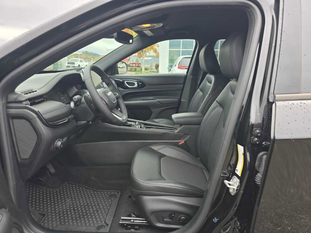 New 2026 Jeep Compass Latitude w/ Quick Order Package 29K image 9