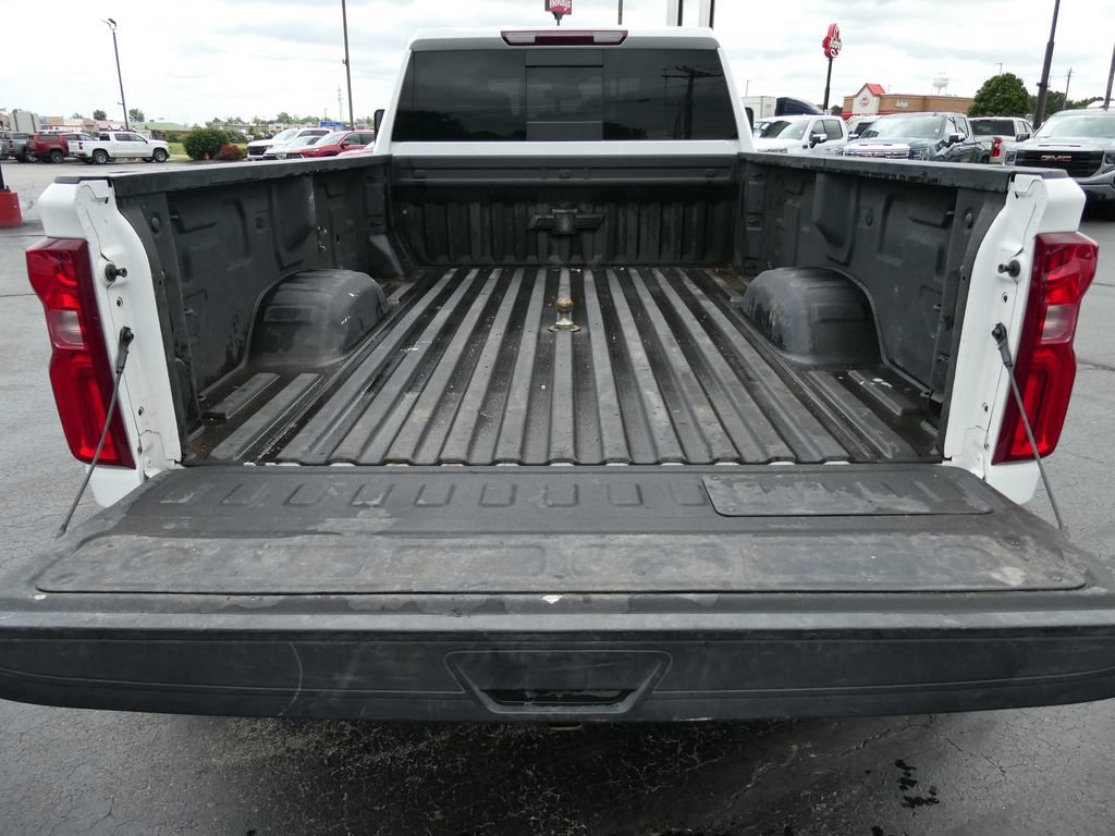 Used 2025 Chevrolet Silverado 3500 LT w/ Leather Package AWD/4WD image 16