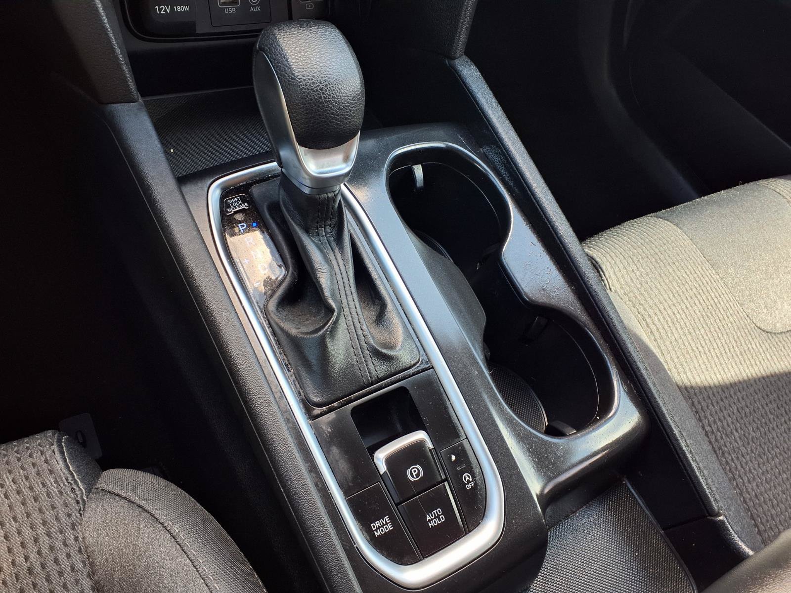 Used 2019 Hyundai Santa Fe SEL FWD image 12
