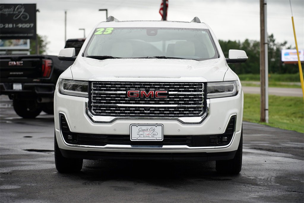 Used 2023 GMC Acadia Denali w/ Denali Ultimate Package image 8