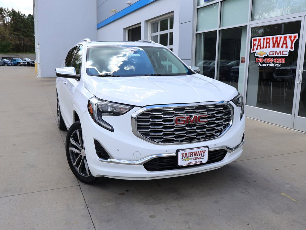 Used 2018 GMC Terrain Denali w/ Advanced Safety Package AWD/4WD image 40
