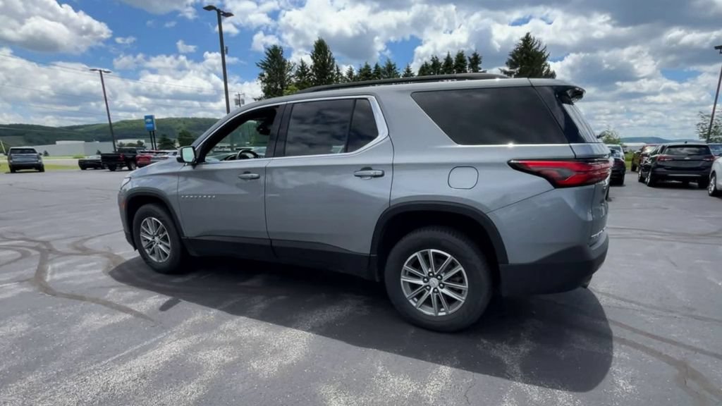 Used 2023 Chevrolet Traverse LT AWD/4WD image 6