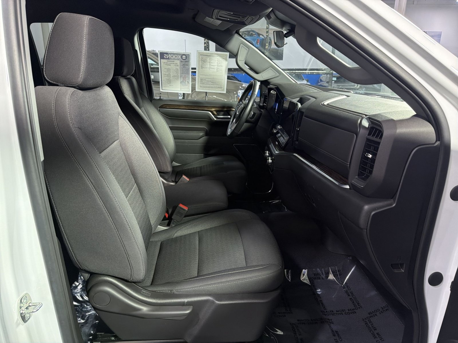 Used 2023 GMC Sierra 1500 SLE AWD/4WD image 24