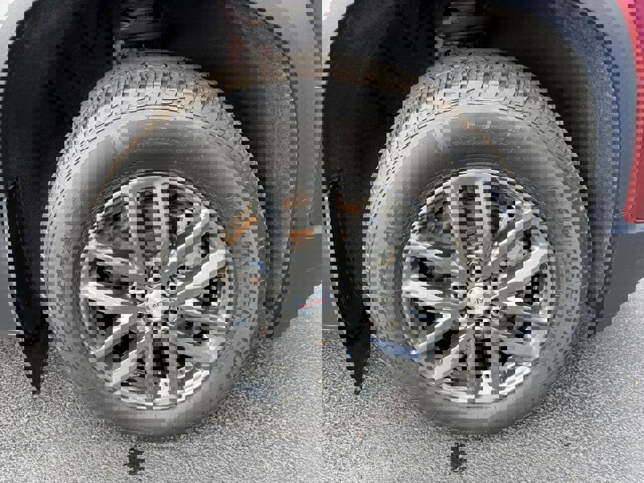 Used 2018 GMC Acadia SLT image 26