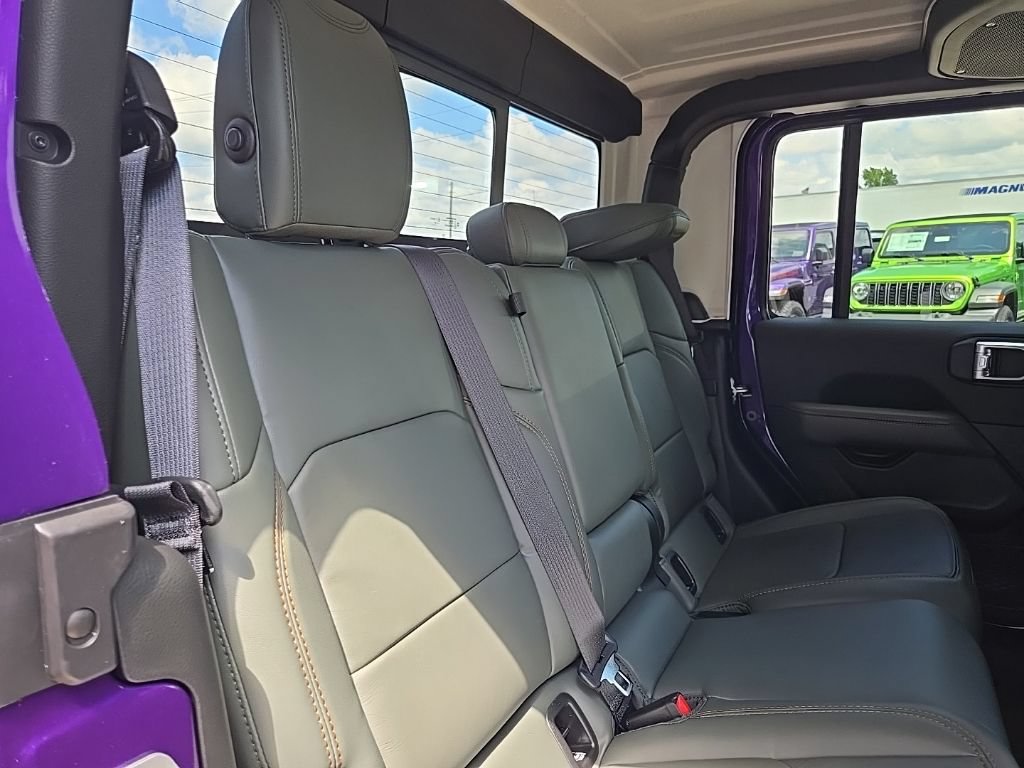 New 2026 Jeep Gladiator Mojave AWD/4WD image 87