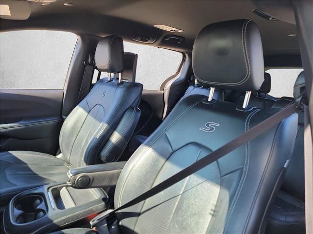 Used 2020 Chrysler Pacifica Touring-L w/ Advanced Safetytec Group image 13