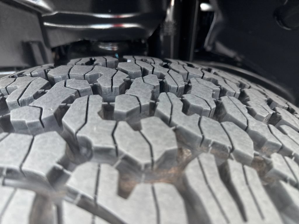 Used 2022 Jeep Wrangler Unlimited Rubicon AWD/4WD image 31