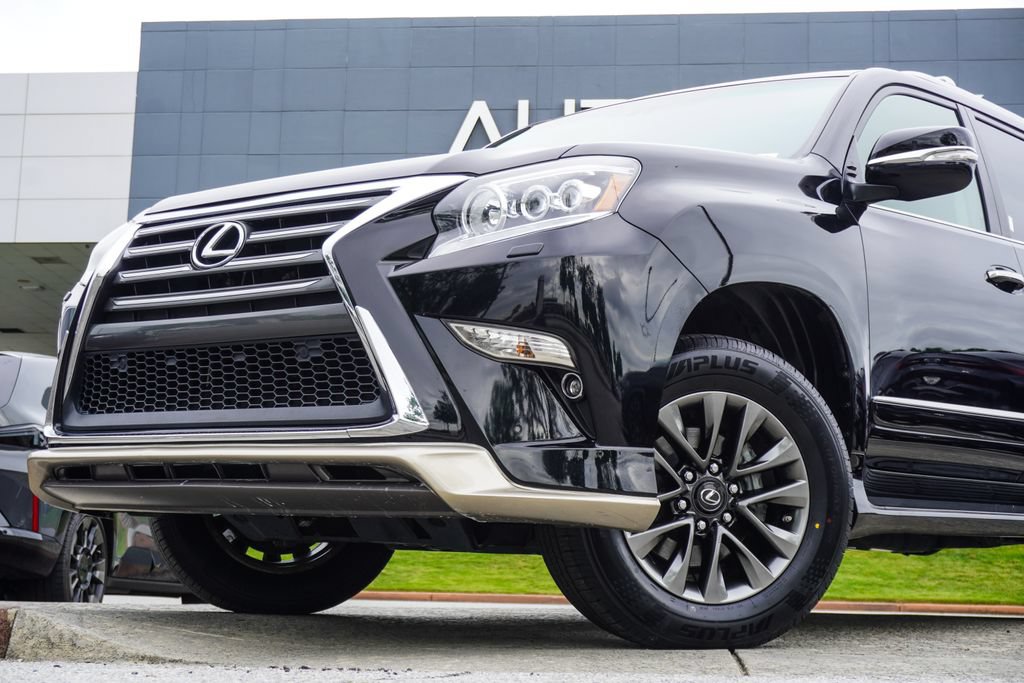 Used 2017 Lexus GX 460 Premium AWD/4WD image 2
