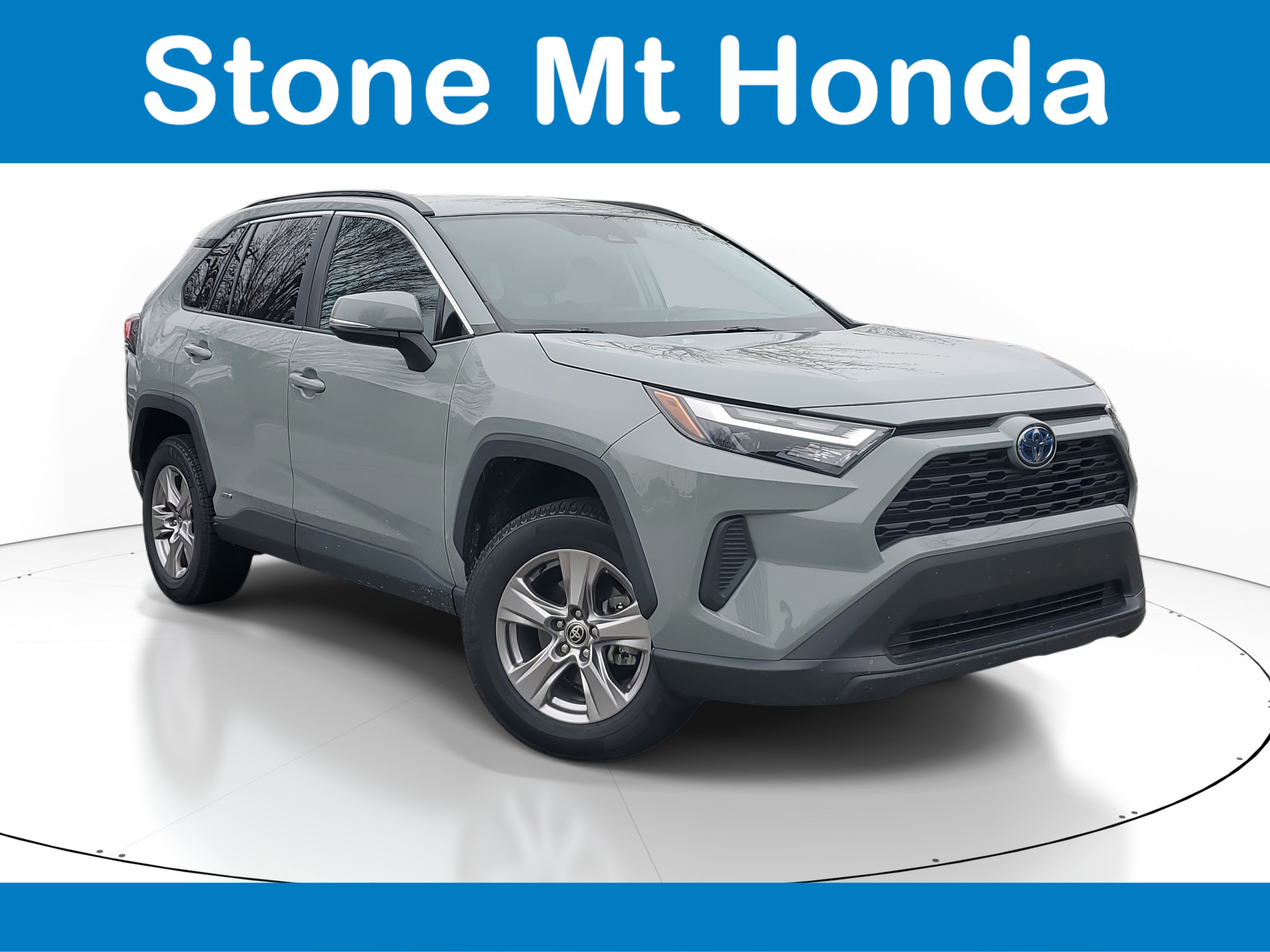 Used 2022 Toyota RAV4 XLE