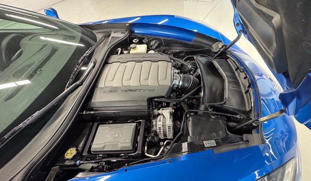 Used 2014 Chevrolet Corvette Stingray Convertible w/ 3LT Preferred Equipment Group RWD image 25