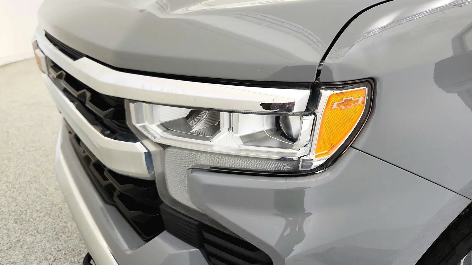 Used 2024 Chevrolet Silverado 1500 LT AWD/4WD image 34