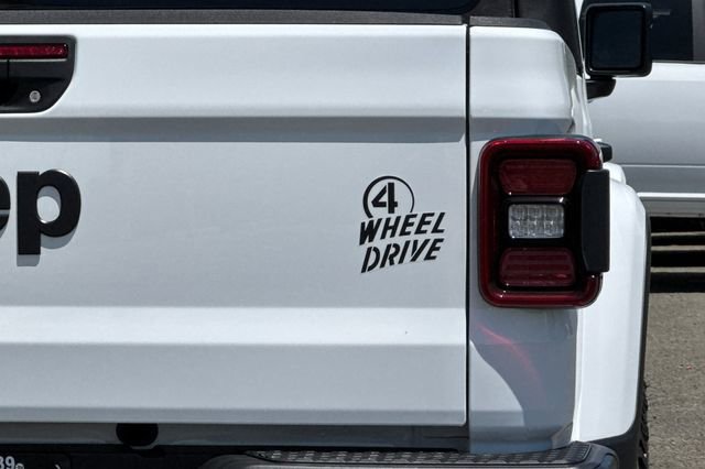 New 2025 Jeep Gladiator Willys AWD/4WD image 26