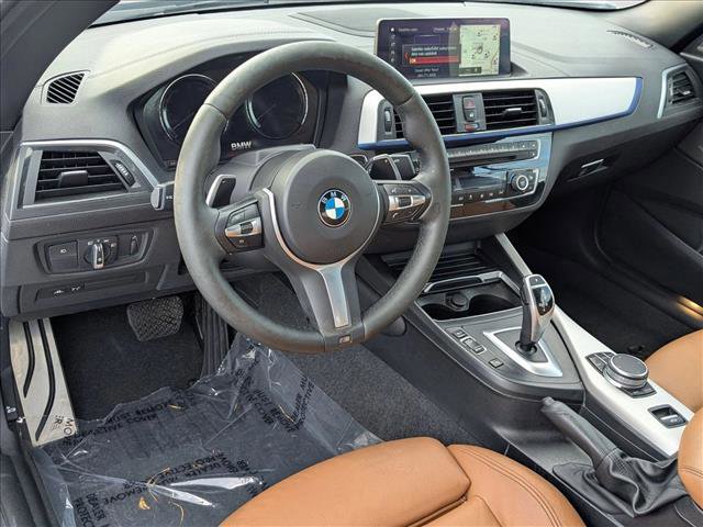 Used 2020 BMW 230i Convertible w/ M Sport Package RWD image 10