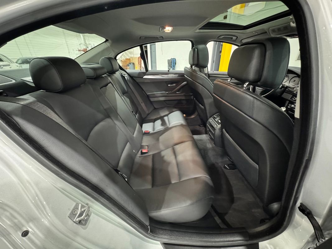 Used 2011 BMW 535i xDrive Sedan image 41