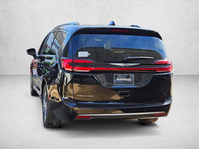 New 2026 Chrysler Pacifica Pinnacle image 8