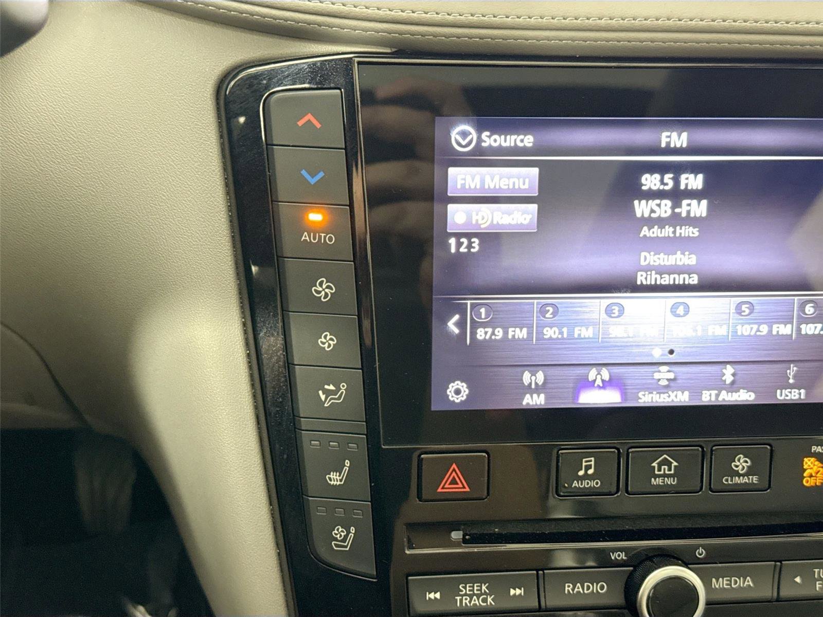Used 2023 INFINITI QX50 Sensory AWD/4WD image 26