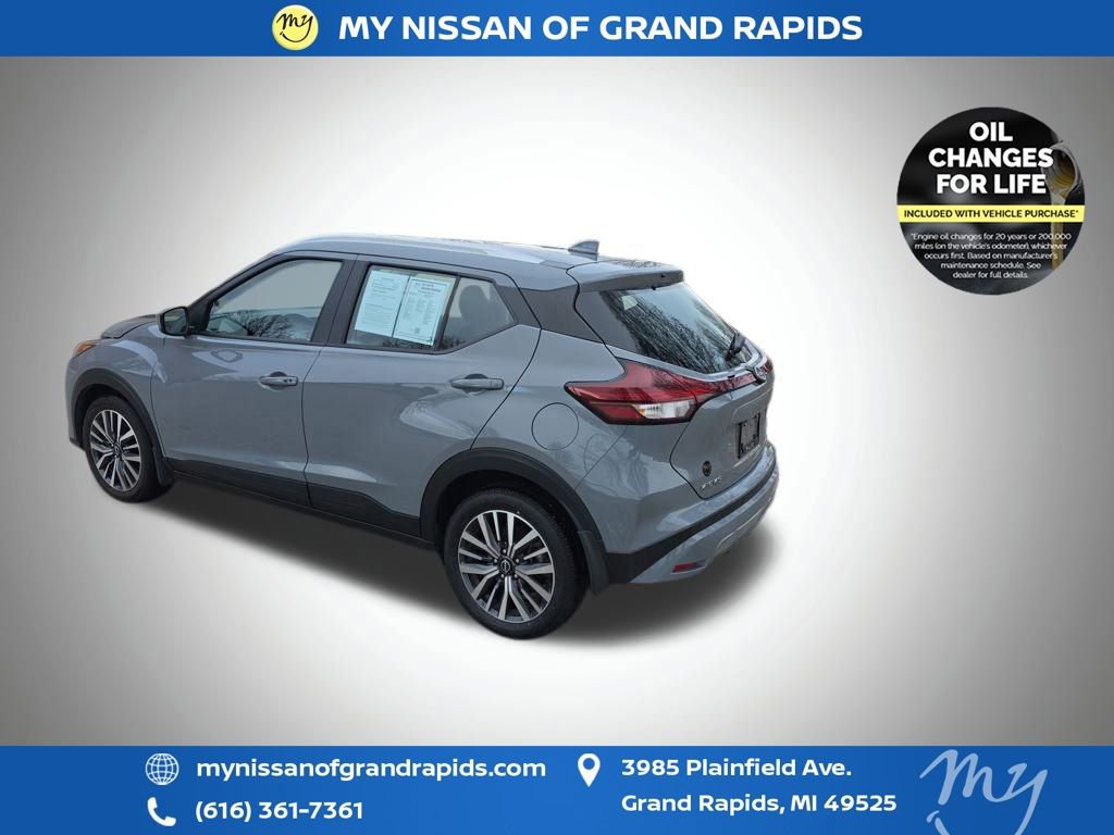 Used 2024 Nissan Kicks SV image 6