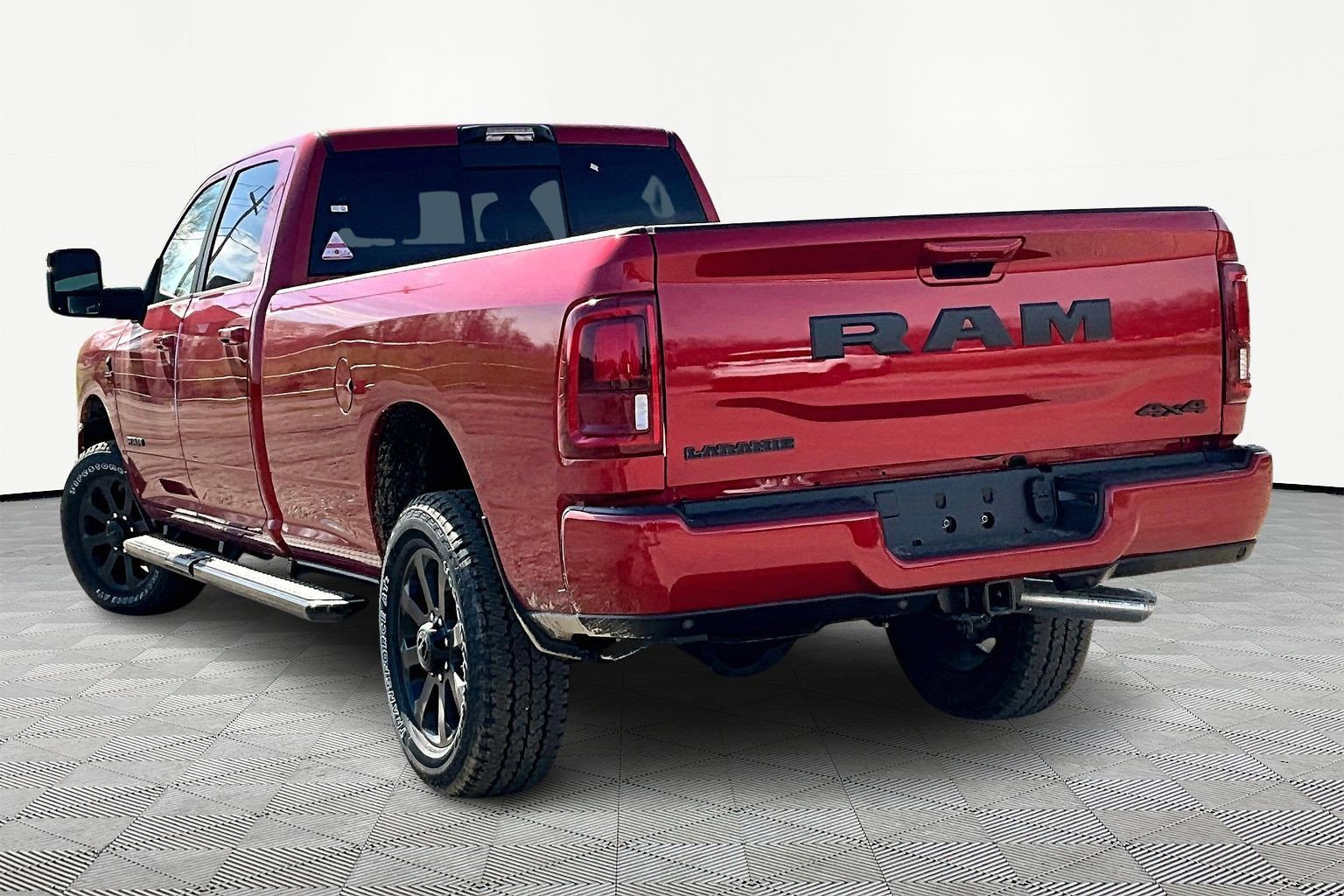 New 2026 RAM 2500 Laramie AWD/4WD image 4