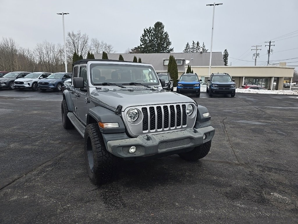 Used 2020 Jeep Gladiator Sport w/ Quick Order Package 24S image 4
