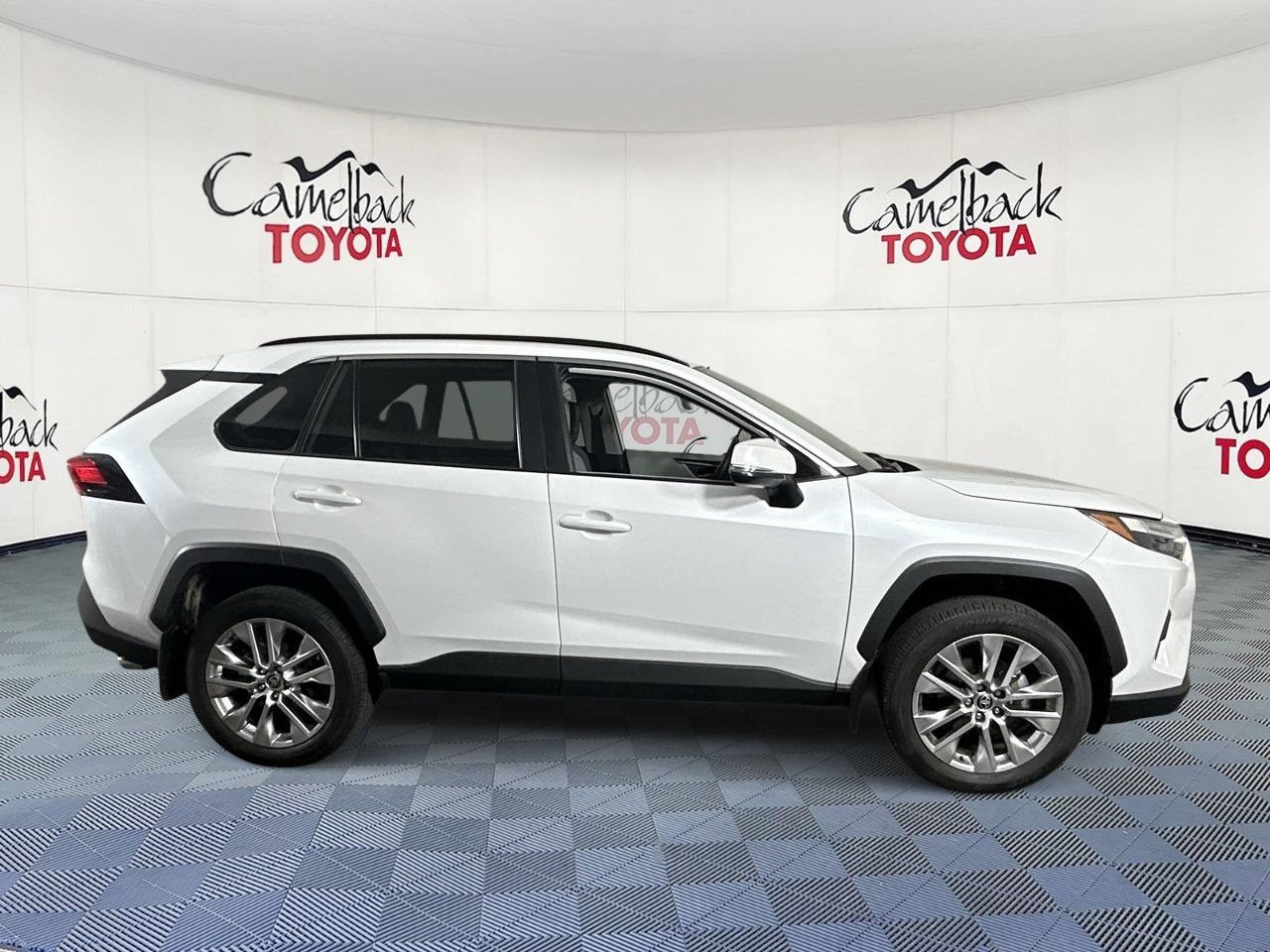 Used 2025 Toyota RAV4 XLE Premium w/ Weather Package FWD image 9