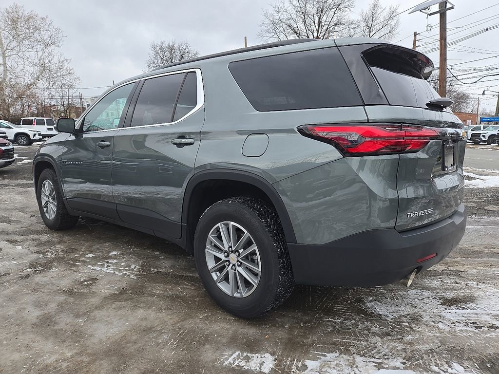 Used 2023 Chevrolet Traverse LT image 5