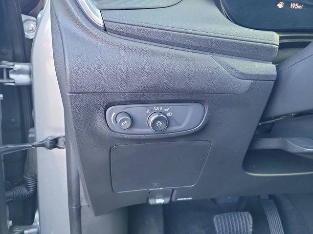 Used 2025 Buick Encore GX Sport Touring w/ Experience Buick Package image 16