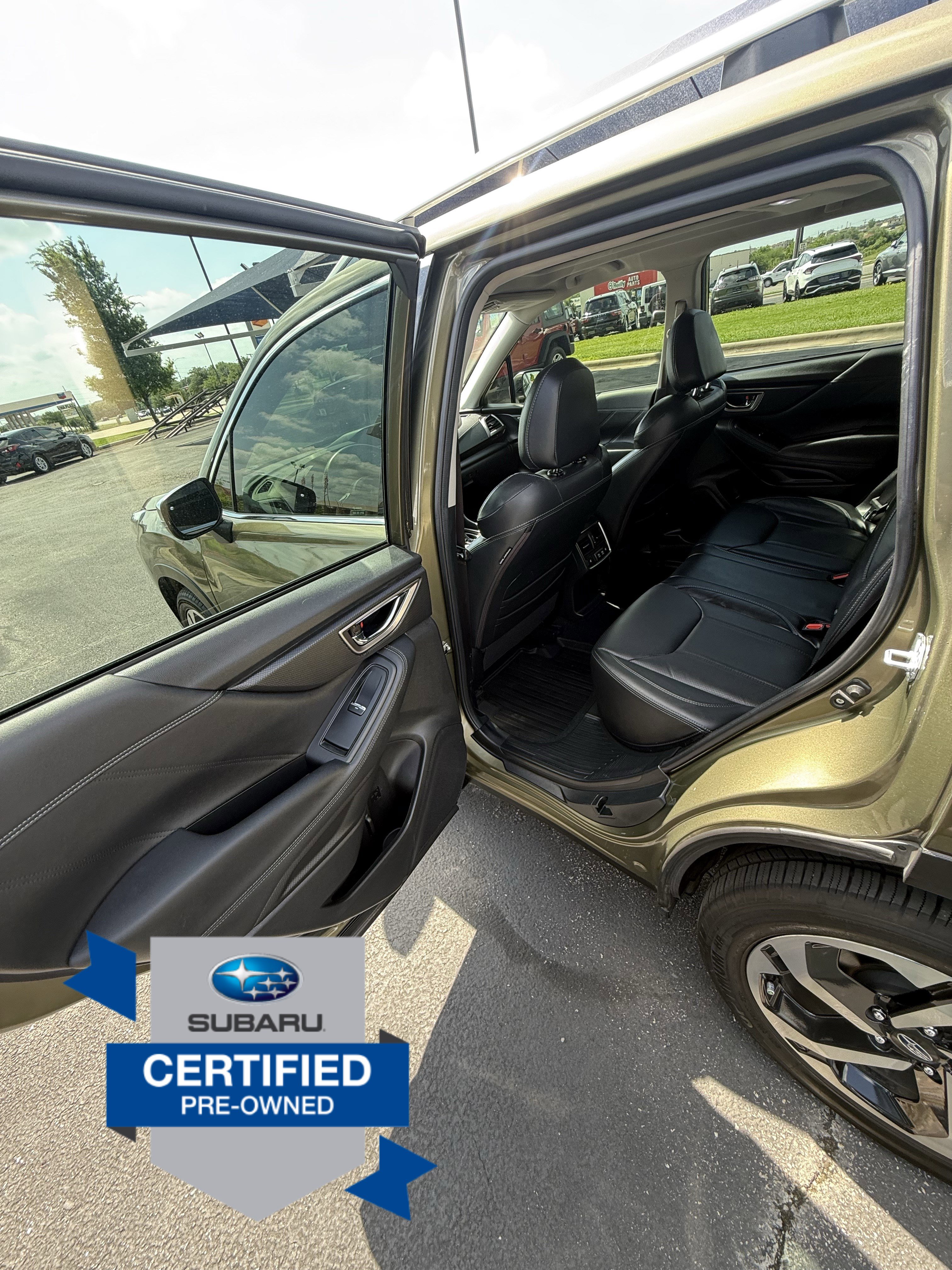 Used 2023 Subaru Forester Touring AWD/4WD image 12