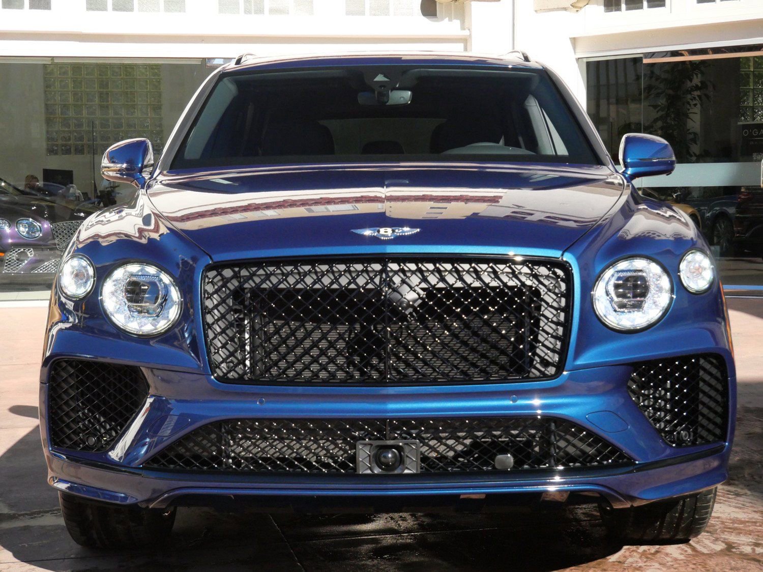 Used 2025 Bentley Bentayga Extended Wheelbase image 10