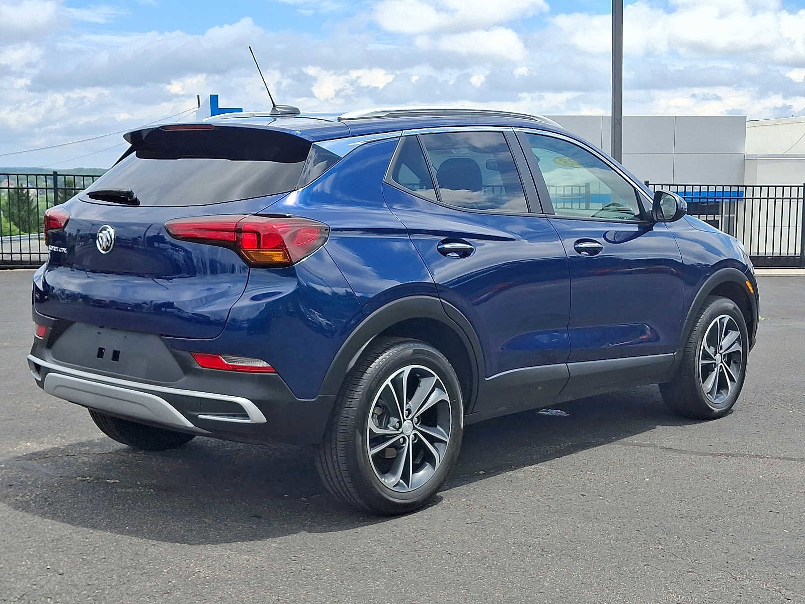 Used 2023 Buick Encore GX Select AWD/4WD image 6