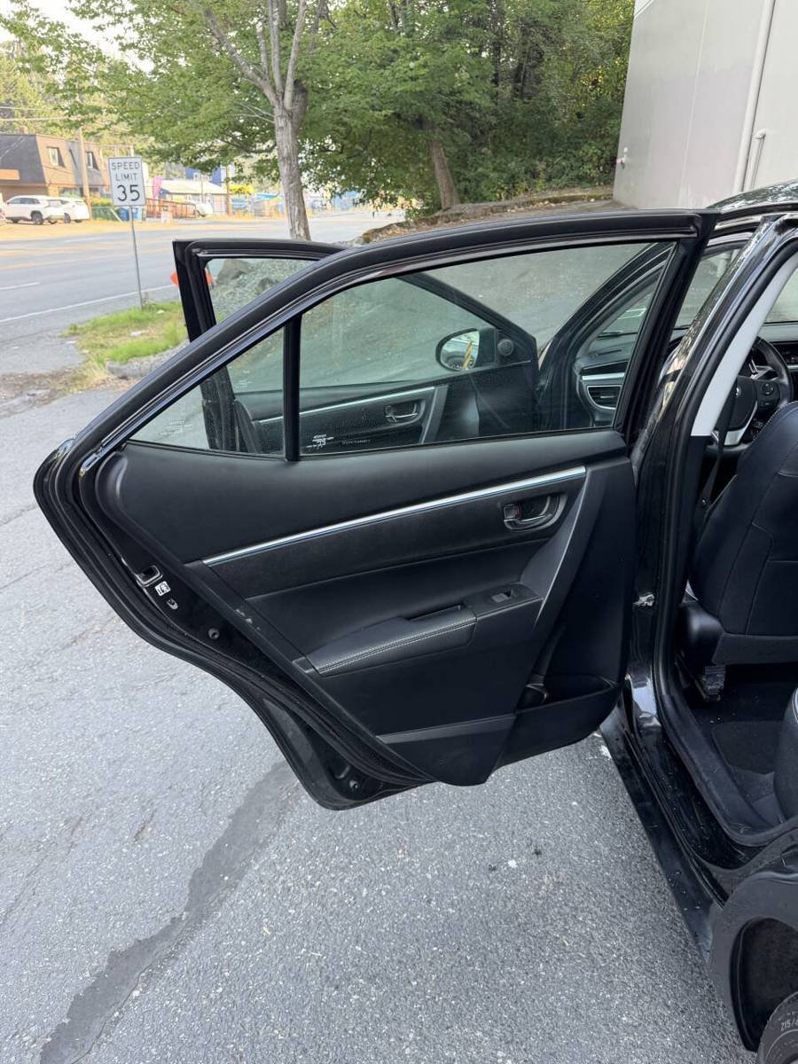 Used 2015 Toyota Corolla S FWD image 15