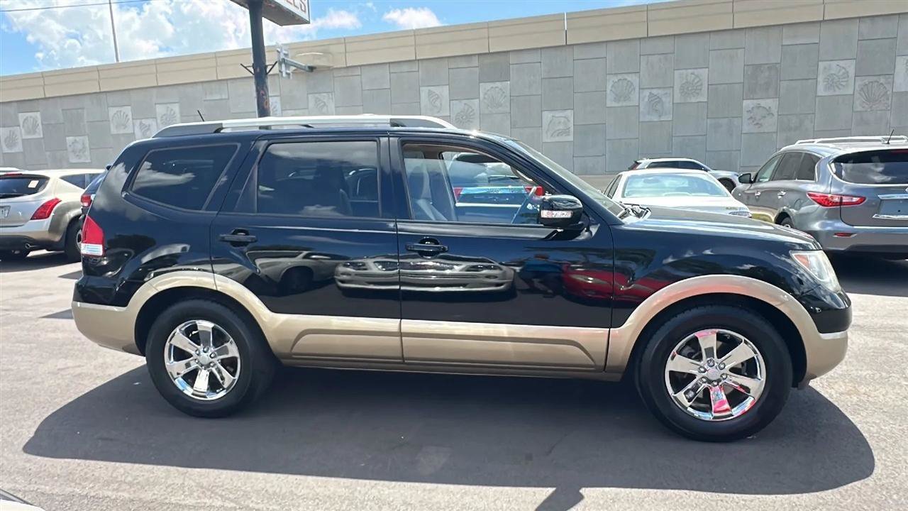 Used 2009 Kia Borrego EX w/ Premium Pkg RWD image 6