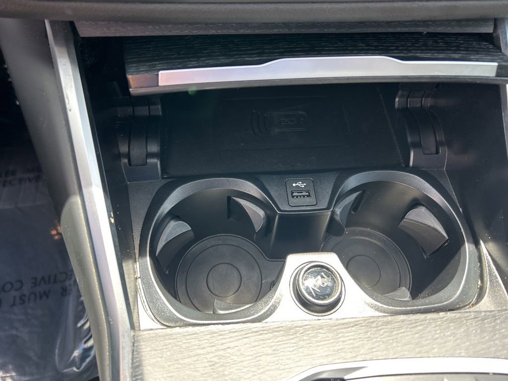 Used 2025 BMW 330i xDrive Sedan w/ Convenience Package image 40