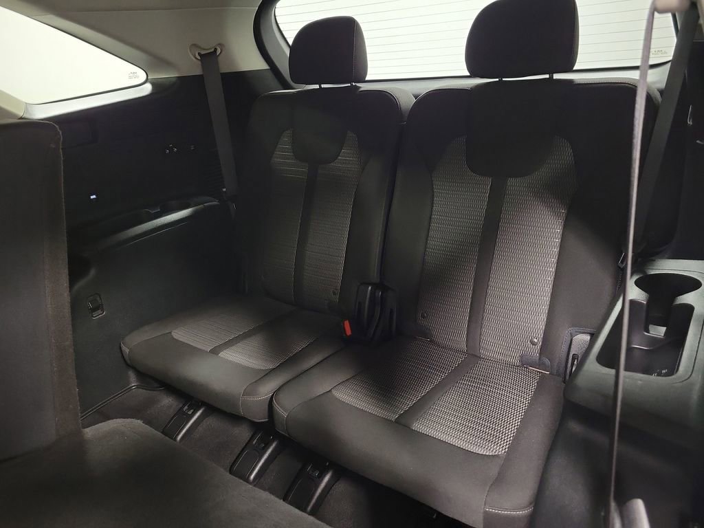 Used 2023 Kia Sorento LX image 24