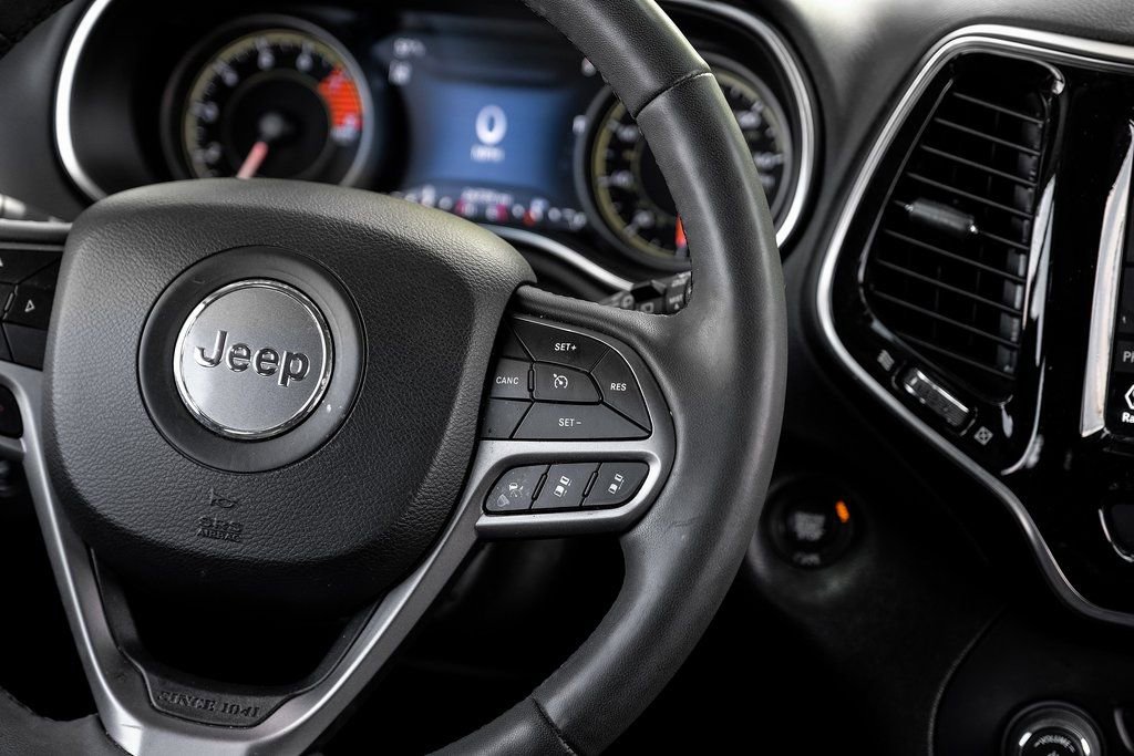 Used 2022 Jeep Cherokee Limited image 27