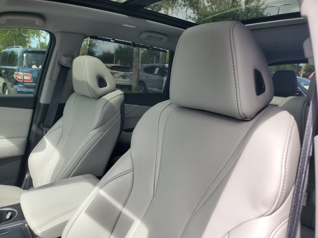 Certified 2024 Acura MDX w/ Technology Package FWD image 18