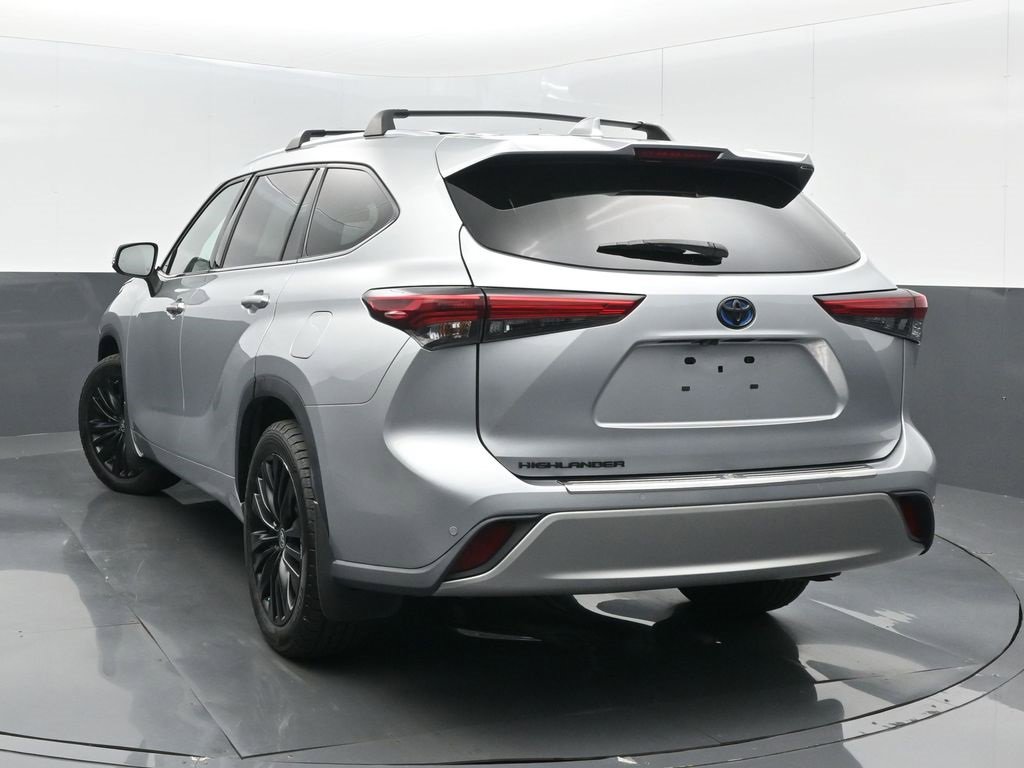 Used 2021 Toyota Highlander Platinum image 6