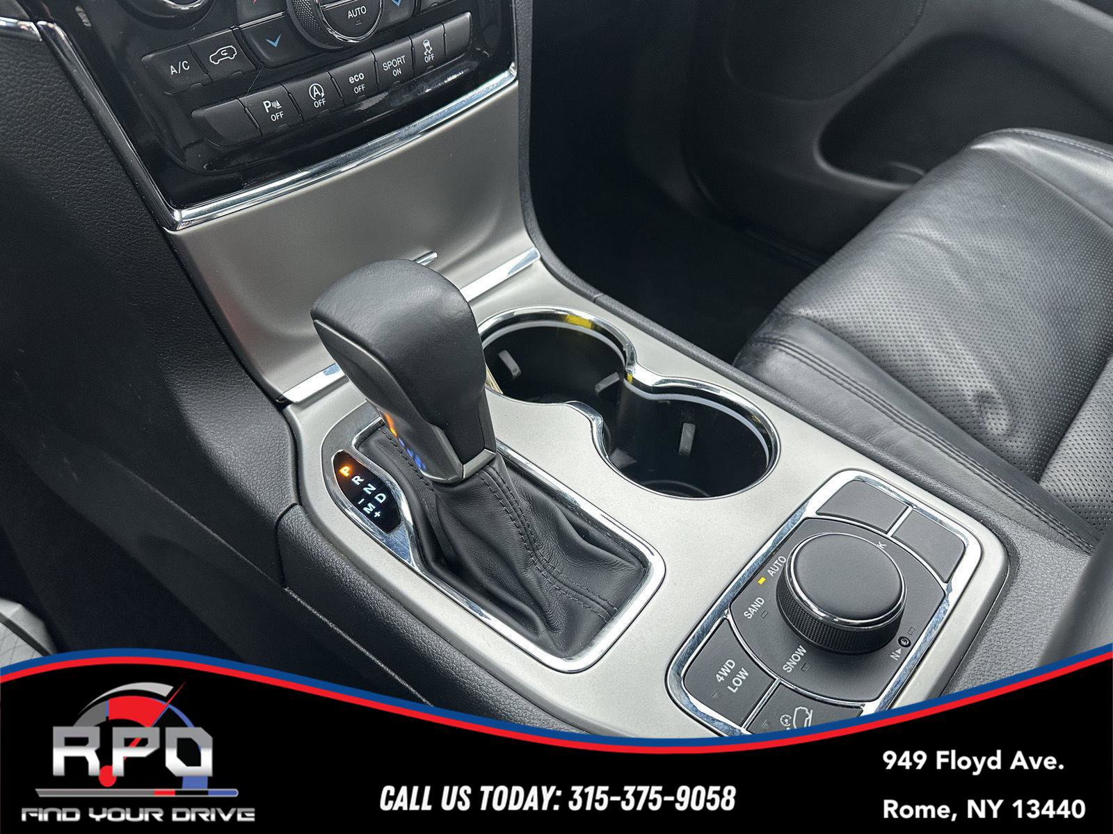 Used 2019 Jeep Grand Cherokee Limited w/ Luxury Group II image 24