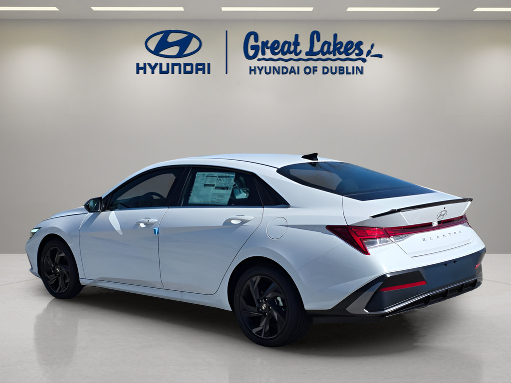 New 2026 Hyundai Elantra SEL Sport Premium FWD image 3
