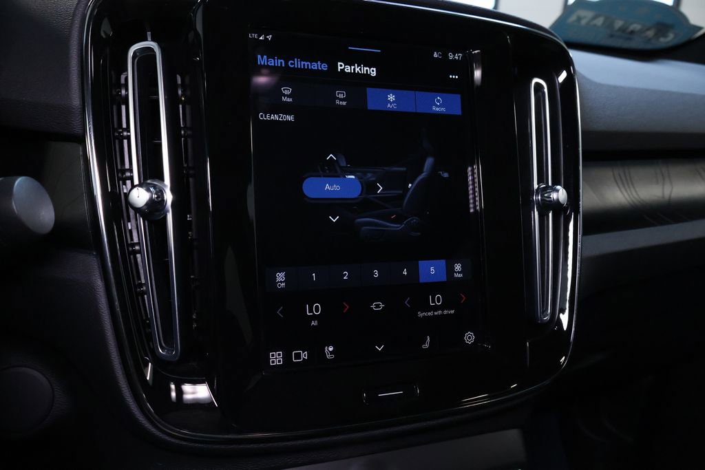 Used 2022 Volvo C40 P8 Recharge Ultimate image 36