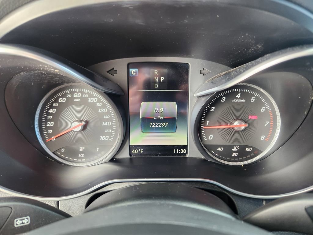 Used 2017 Mercedes-Benz GLC 300 4MATIC image 23