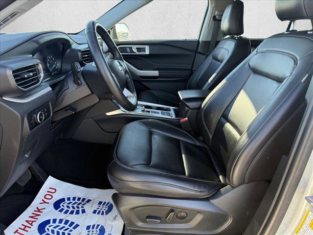 Used 2024 Ford Explorer XLT w/ Equipment Group 202A image 10