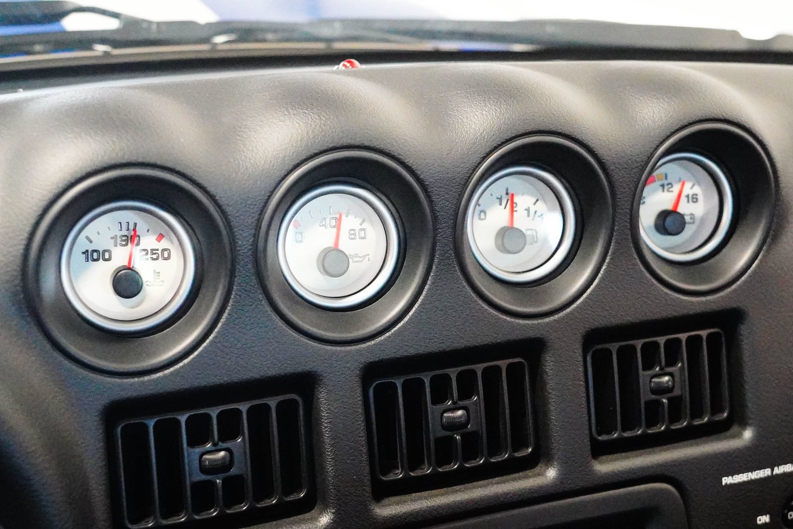 Used 1999 Dodge Viper GTS RWD image 17