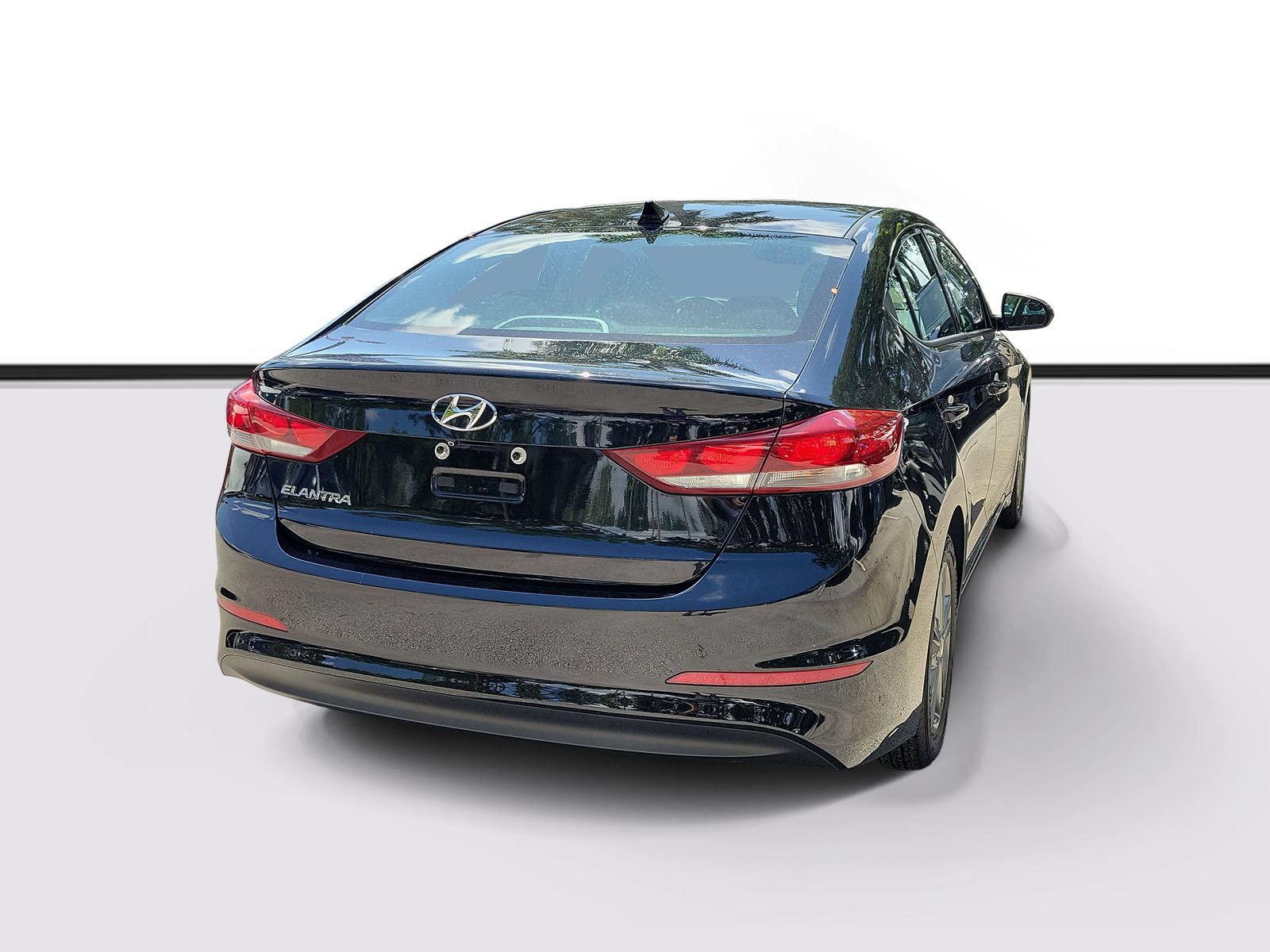 Used 2017 Hyundai Elantra Value Edition FWD image 4