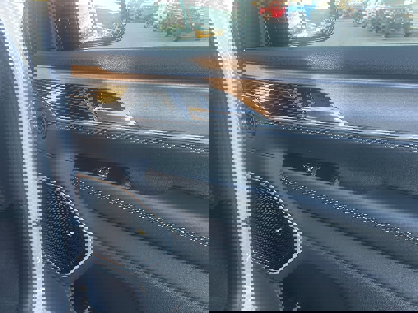 New 2026 Jeep Grand Wagoneer Limited AWD/4WD image 9