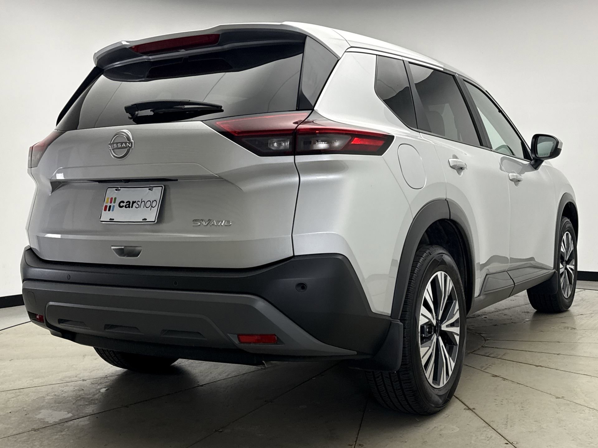 Used 2023 Nissan Rogue SV AWD/4WD image 5